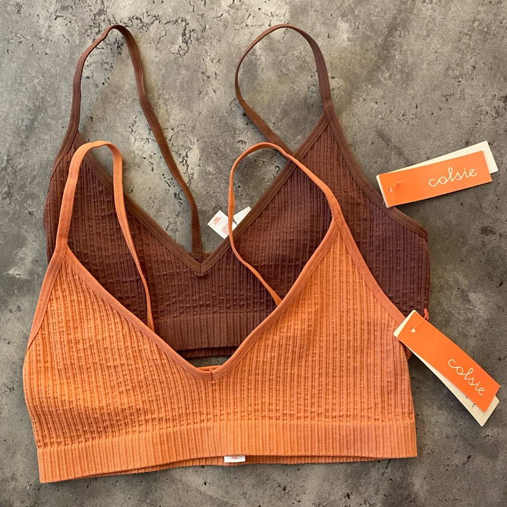 Colsie Ribbed Triangle Bralette - NWT small (2 pieces)